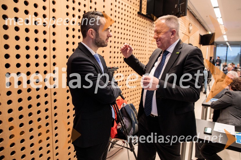  Matej Tonin, predsednik stranke NSi;  Zdravko Počivalšek, nekdanji minister za gospodarski razvoj in tehnologijoUstanovni kongres Lotričeve stranke Fokus