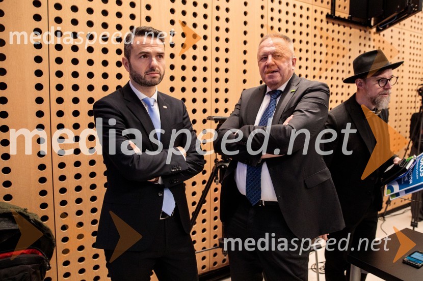  Matej Tonin, predsednik stranke NSi;  Zdravko Počivalšek, nekdanji minister za gospodarski razvoj in tehnologijoUstanovni kongres Lotričeve stranke Fokus