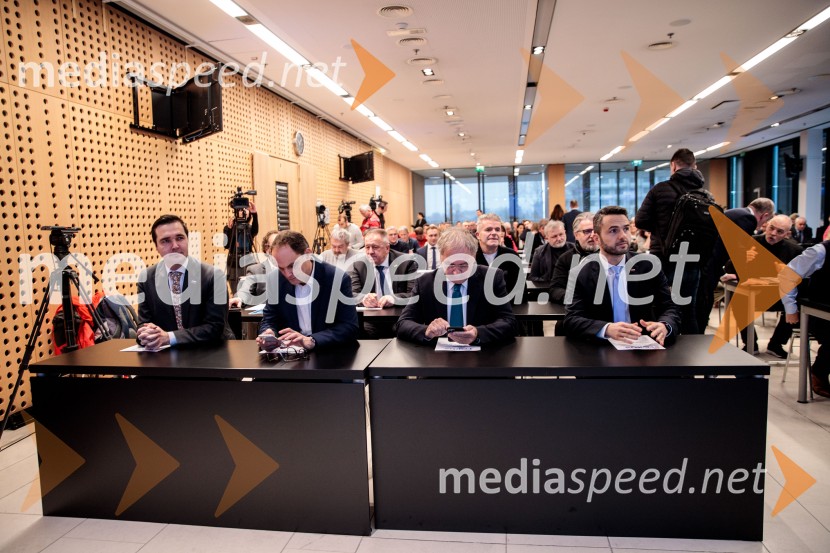  Marko  Balažic, predsednik SLS;  Anže Logar, predsednik stranke Demokrati, poslanec Državnega zbora Republike Slovenije;  Matej Tonin, predsednik stranke NSiUstanovni kongres Lotričeve stranke Fokus