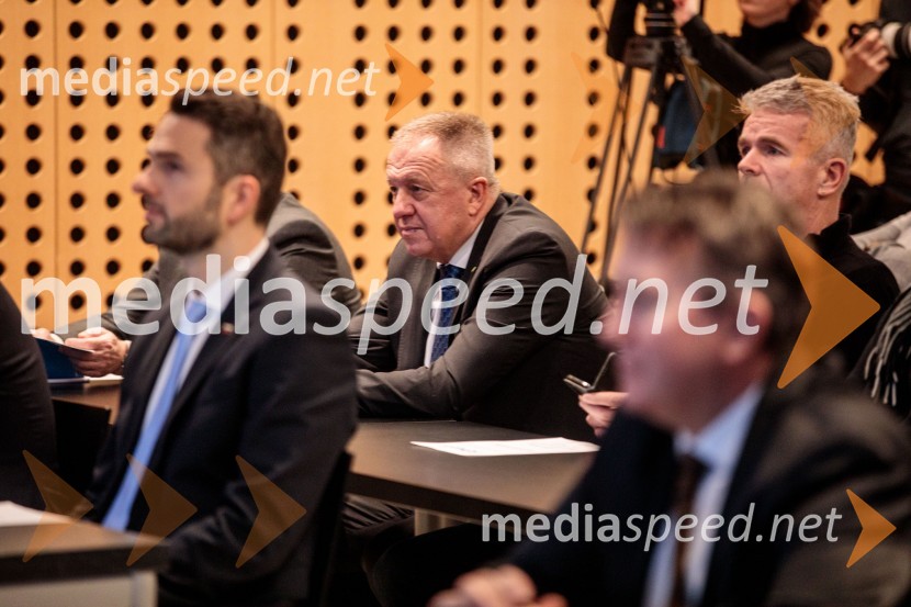  Zdravko Počivalšek, nekdanji minister za gospodarski razvoj in tehnologijoUstanovni kongres Lotričeve stranke Fokus