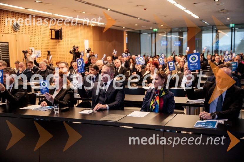 Ustanovni kongres Lotričeve stranke Fokus