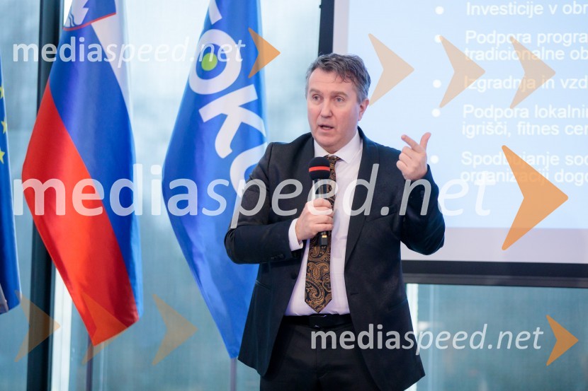 Ustanovni kongres Lotričeve stranke Fokus