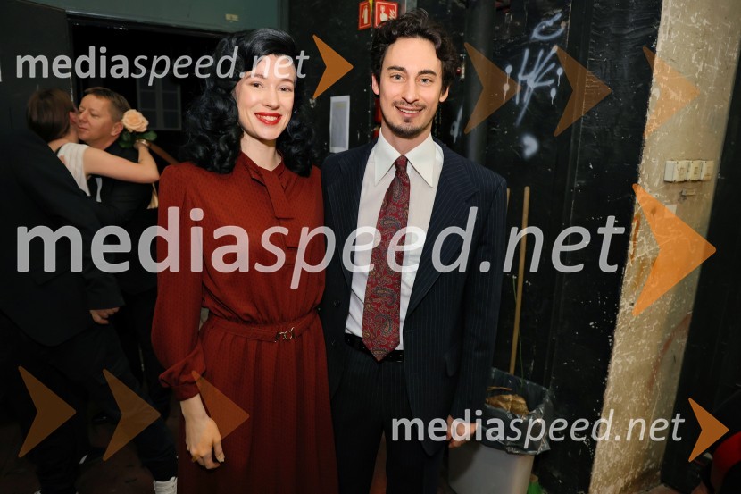  Julija Klavžar, igralka;  Žan Koprivnik, igralecJančarjev roman In ljubezen tudi na odru Drame SNG Maribor