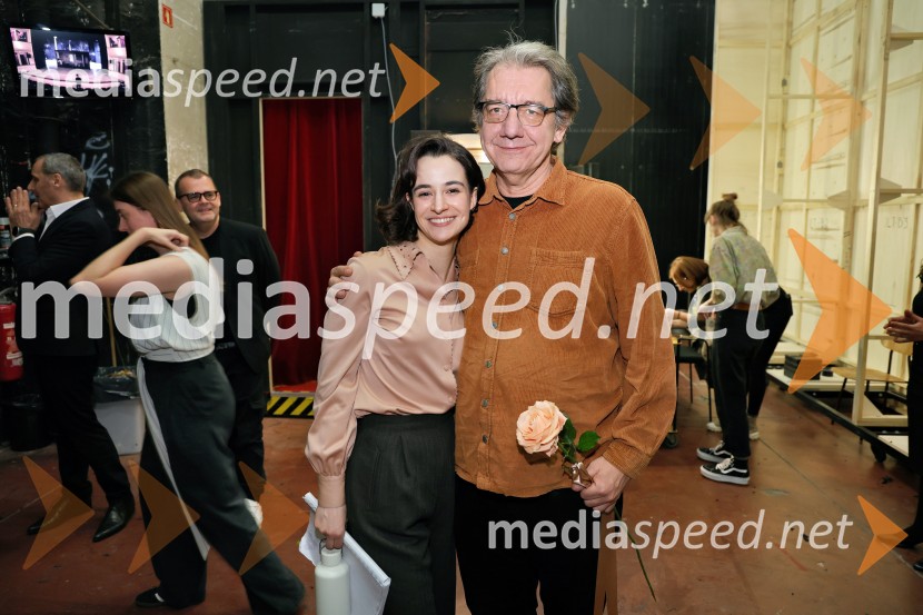  Gaja Filač, igralka;  Mitja Vrhovnik Smrekar, skladatelj, član skupine Bossa de NovoJančarjev roman In ljubezen tudi na odru Drame SNG Maribor