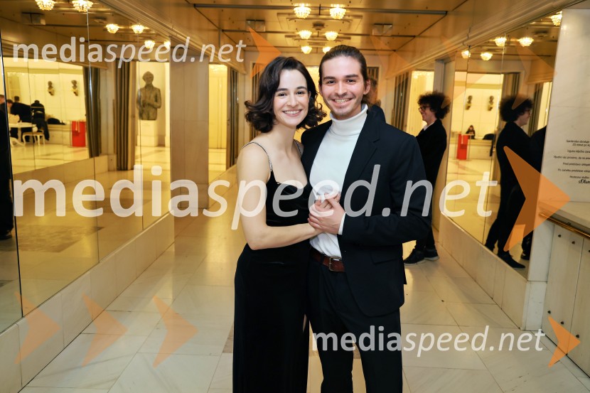  Gaja Filač, igralka;  David ChampaigneJančarjev roman In ljubezen tudi na odru Drame SNG Maribor