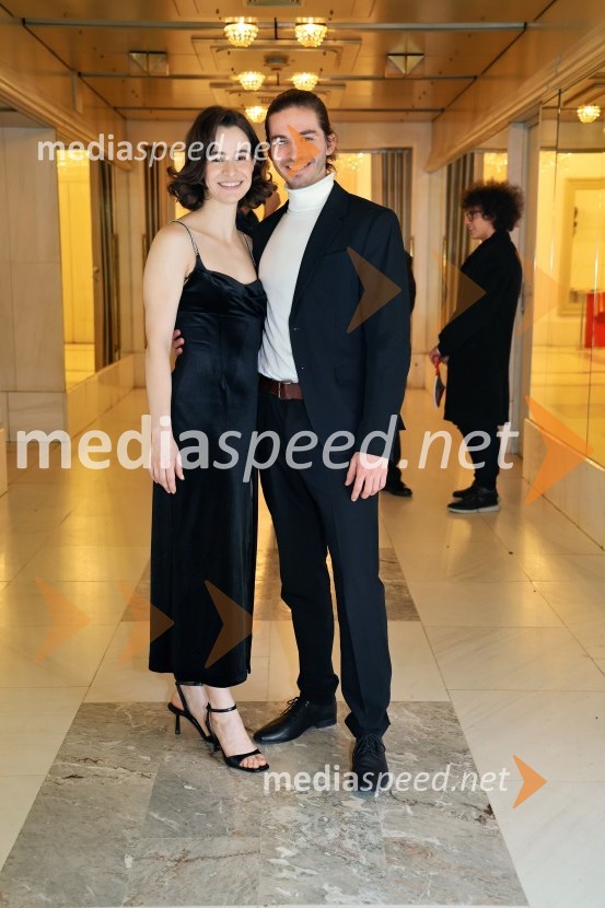  Gaja Filač, igralka;  David ChampaigneJančarjev roman In ljubezen tudi na odru Drame SNG Maribor