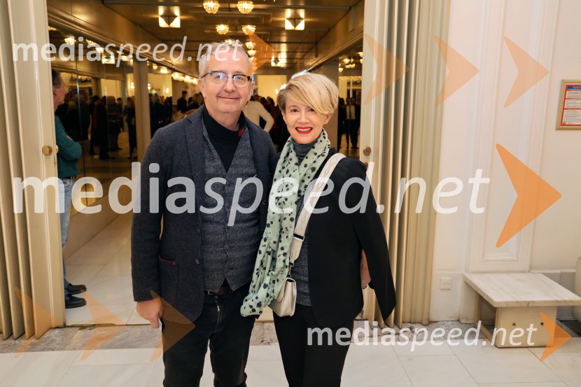  dr. Darko Friš, dekan Filozofska fakulteta UM; dr. Mateja Matjašič FrišJančarjev roman In ljubezen tudi na odru Drame SNG Maribor