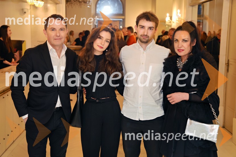  Tomaž Orešič, podpredsednik skupine Resalta;  ... ;  ... ;  Tijana Orešič Barač, dr. med. specialistka dermatologijeJančarjev roman In ljubezen tudi na odru Drame SNG Maribor