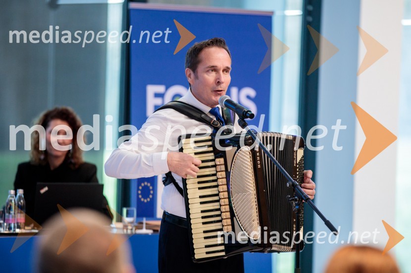 Ustanovni kongres Lotričeve stranke Fokus