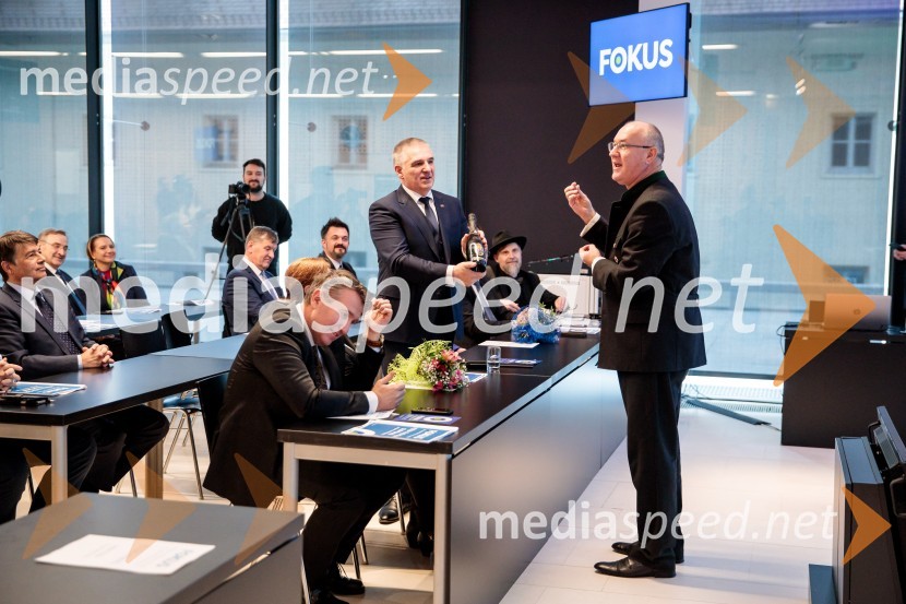 Ustanovni kongres Lotričeve stranke Fokus