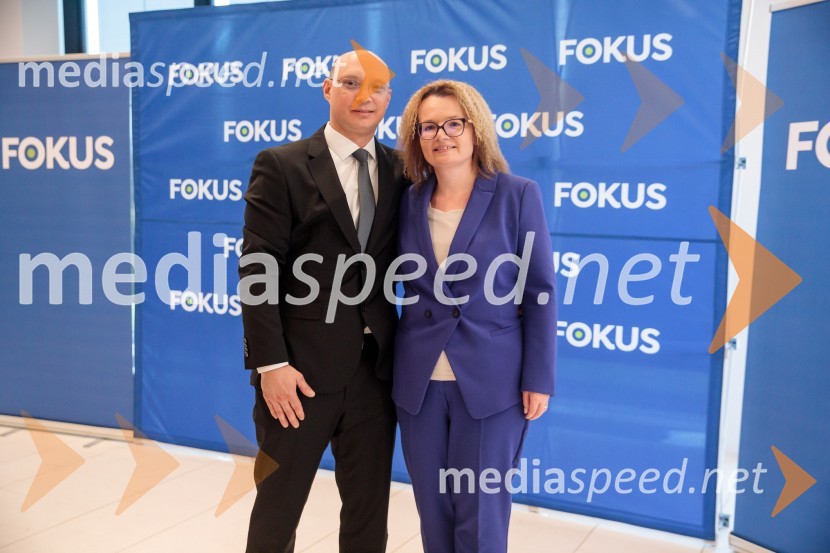  ... ;  Monika Kirbiš Rojs, sekretarka, Državni svetUstanovni kongres Lotričeve stranke Fokus