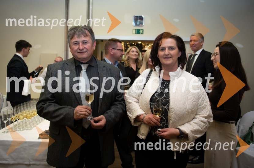  Dušan Rajh, Avto Rajh d.o.o. Ljutomer - Murska Sobota;  Anita Rajh, Avto Rajh d.o.o.Nina Polanec okronana za 28. Vinsko kraljico Slovenije