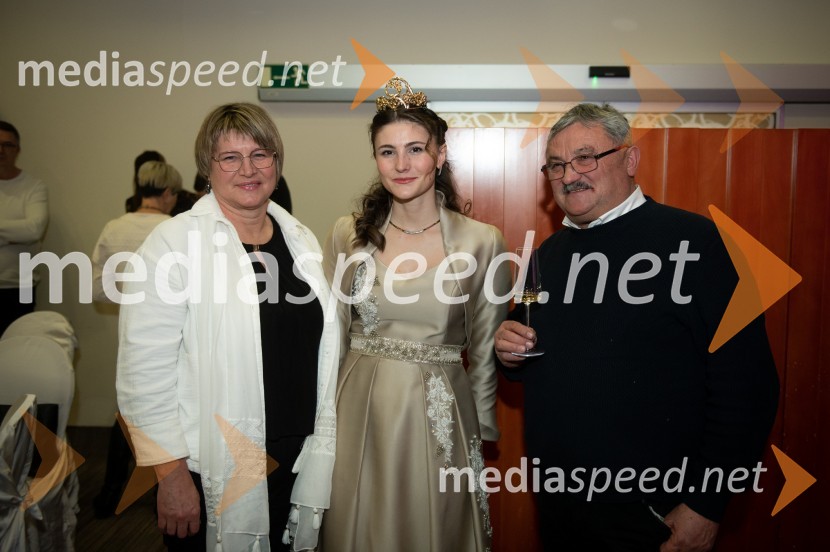  Sanja Ferjančič, 27. Vinska kraljica Slovenije 2024Nina Polanec okronana za 28. Vinsko kraljico Slovenije