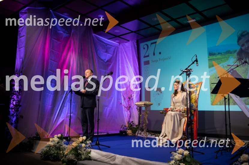  Stane Kocutar, mestni viničar, skrbnik Stare trte, novinar Radia Maribor, zgodovinar;  Sanja Ferjančič, 27. Vinska kraljica Slovenije 2024Nina Polanec okronana za 28. Vinsko kraljico Slovenije