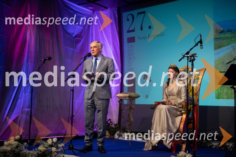  Janez Erjavec, direktor, Pomurski sejem, d.d., Gornja Radgona;  Sanja Ferjančič, 27. Vinska kraljica Slovenije 2024Nina Polanec okronana za 28. Vinsko kraljico Slovenije