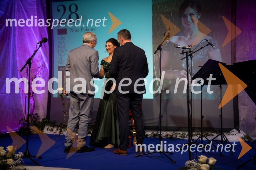  Nina  Polanec, 28. Vinska kraljica Slovenije 2025Nina Polanec okronana za 28. Vinsko kraljico Slovenije