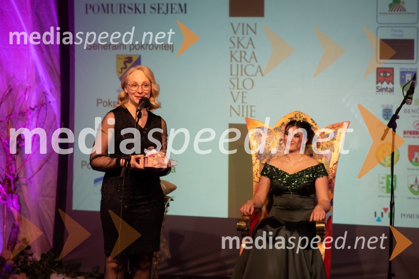 mag. Tjaša Kos, vinogradništvo Kos, Vinska kraljica Slovenije 2002;  Nina  Polanec, 28. Vinska kraljica Slovenije 2025Nina Polanec okronana za 28. Vinsko kraljico Slovenije