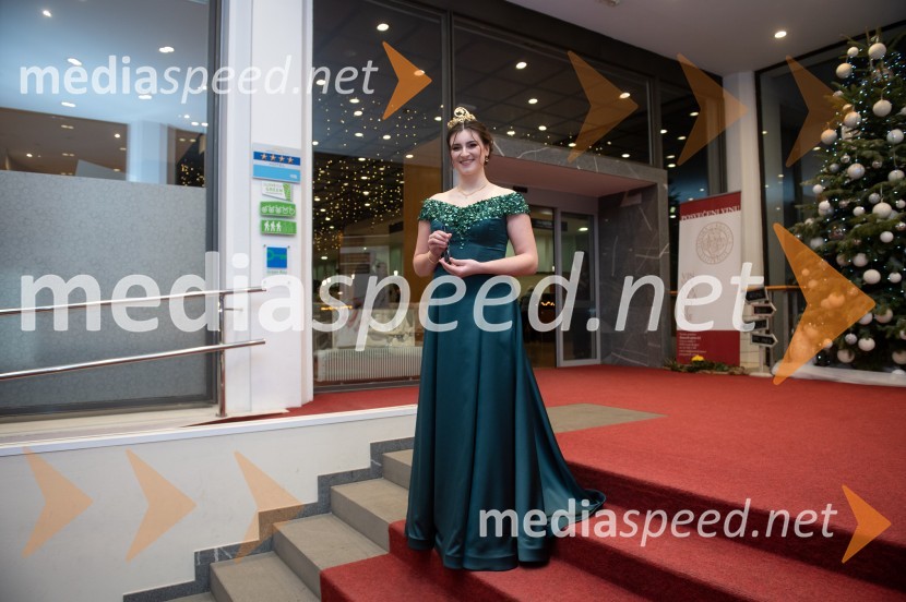  Nina  Polanec, 28. Vinska kraljica Slovenije 2025Nina Polanec okronana za 28. Vinsko kraljico Slovenije