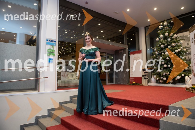  Nina  Polanec, 28. Vinska kraljica Slovenije 2025Nina Polanec okronana za 28. Vinsko kraljico Slovenije