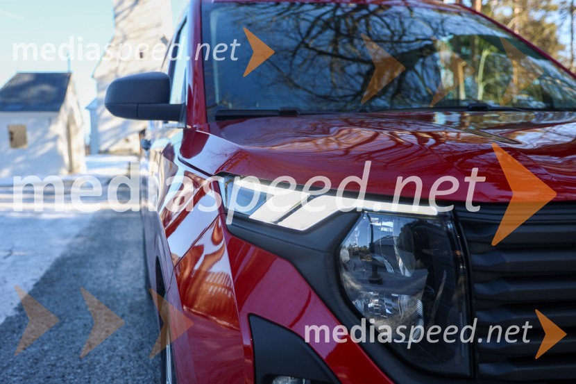 FORD Transit courier TREND