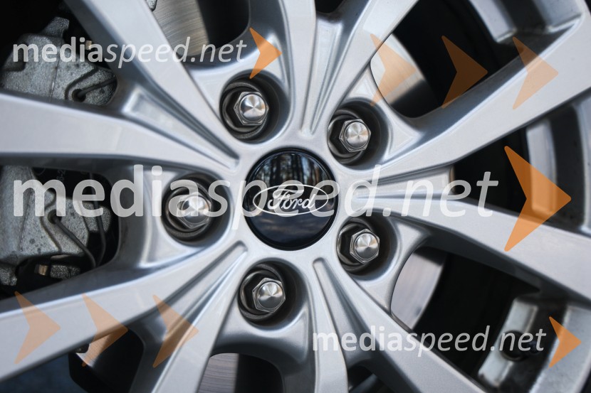 FORD Transit courier TREND