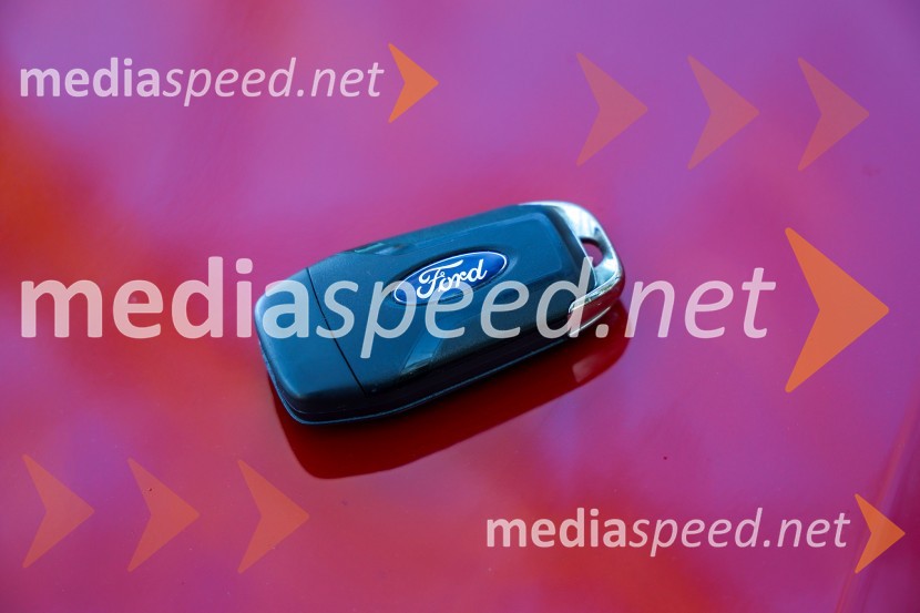 FORD Transit courier TREND