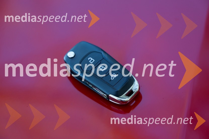 FORD Transit courier TREND