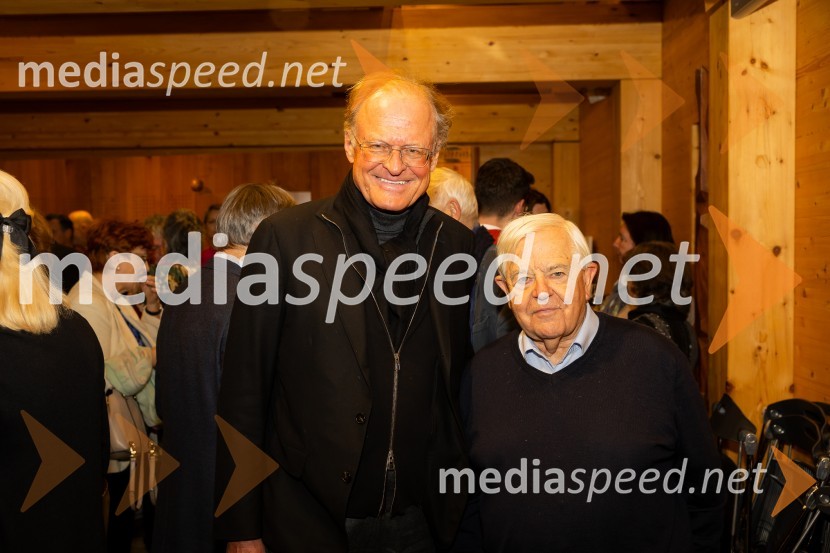  Janez  Škrabec, direktor Riko d.o.o.;  Milan Kučan, nekdanji predsednik Republike SlovenijeIskrivo v živo: gost v skednju Škrabčeve domačije zasl. prof. dr. Danilo Türk