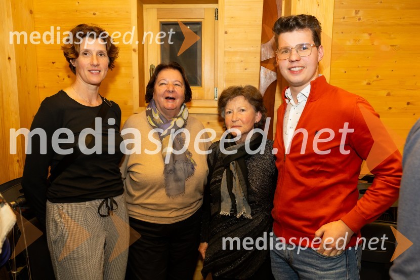 Iskrivo v živo: gost v skednju Škrabčeve domačije zasl. prof. dr. Danilo Türk