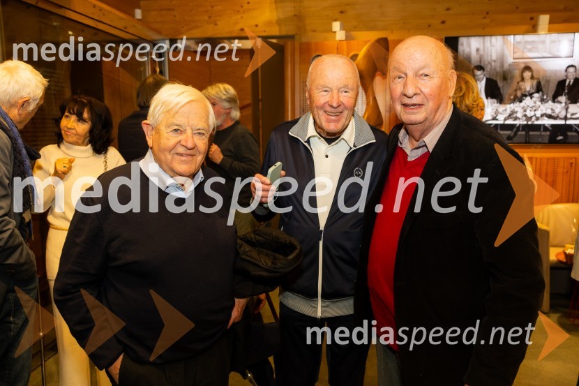  Milan Kučan, nekdanji predsednik Republike Slovenije;  Božo Dimnik, lobist in poslovnež, častni konzul Hrvaške;  ... Iskrivo v živo: gost v skednju Škrabčeve domačije zasl. prof. dr. Danilo Türk