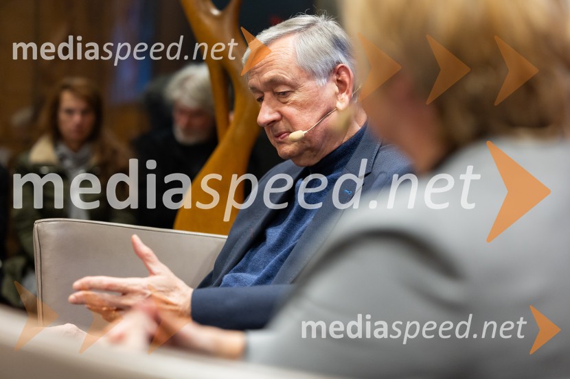  Danilo Türk, nekdanji predsednik Republike SlovenijeIskrivo v živo: gost v skednju Škrabčeve domačije zasl. prof. dr. Danilo Türk