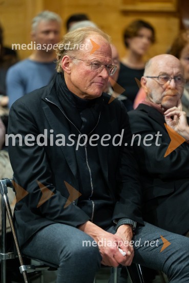  Janez  Škrabec, direktor Riko d.o.o.; dr. Rudi Rizman, zagovornik človekovih pravicIskrivo v živo: gost v skednju Škrabčeve domačije zasl. prof. dr. Danilo Türk