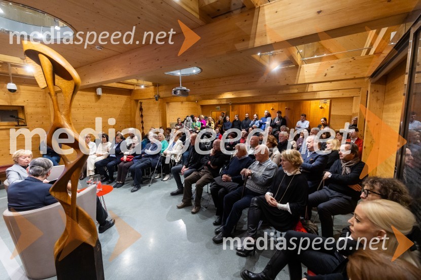 Iskrivo v živo: gost v skednju Škrabčeve domačije zasl. prof. dr. Danilo Türk