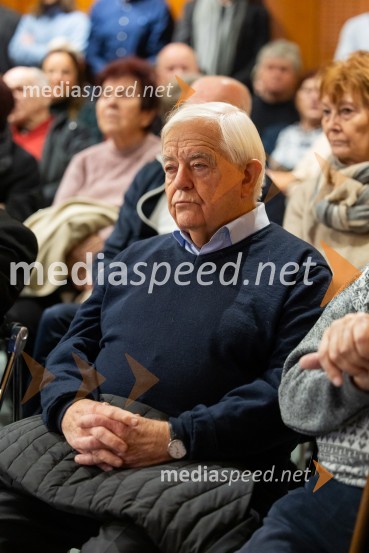  Milan Kučan, nekdanji predsednik Republike SlovenijeIskrivo v živo: gost v skednju Škrabčeve domačije zasl. prof. dr. Danilo Türk