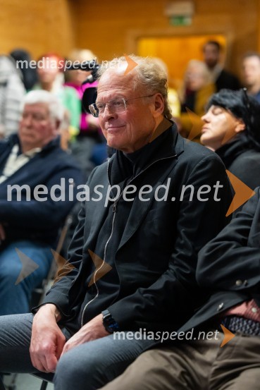  Janez  Škrabec, direktor Riko d.o.o.Iskrivo v živo: gost v skednju Škrabčeve domačije zasl. prof. dr. Danilo Türk