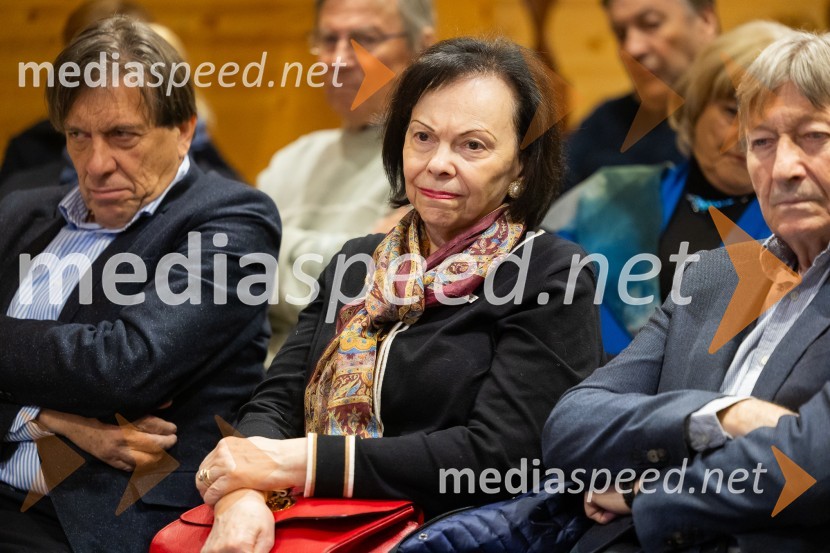  Barbara Miklič TürkIskrivo v živo: gost v skednju Škrabčeve domačije zasl. prof. dr. Danilo Türk