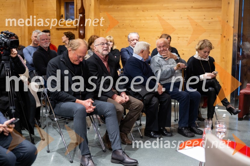 Iskrivo v živo: gost v skednju Škrabčeve domačije zasl. prof. dr. Danilo Türk