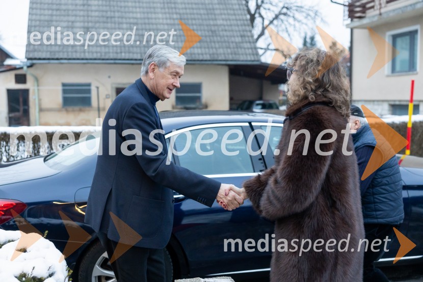  Danilo Türk, nekdanji predsednik Republike SlovenijeIskrivo v živo: gost v skednju Škrabčeve domačije zasl. prof. dr. Danilo Türk