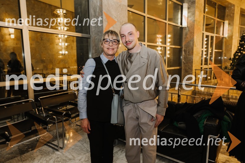  Luka Vodopivec, plesalecPrometej, premiera plesne uprizoritve v SNG Nova Gorica