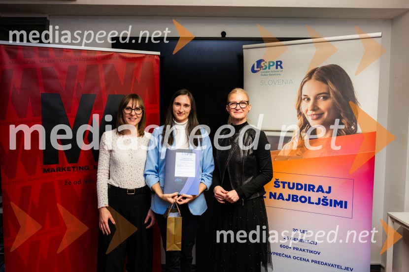  Mateja Repovž, namestnica direktorice na Marketing magazinu in direktorica DIGGIT;  Kristina Perovšek, Marketing Mentors;  Karolina Marolt, vodja marketinga, Curaprox Slovenija in predavateljica na šoli LSPRLondonska šola za odnose z javnostmi (LSPR), podelitev diplom 2024