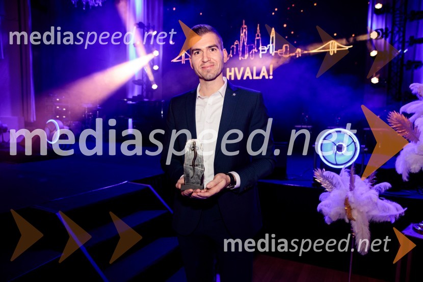  Samo Kumar, generalni direktor podjetja Bankart ter mladi manager leta 2024Franjo Bobinac je prejemnik priznanja za življenjsko delo na področju managementa 2024