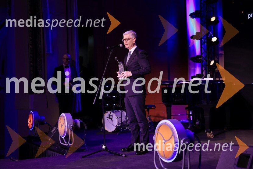  Franjo Bobinac, predsednik, Olimpijski komite SlovenijeFranjo Bobinac je prejemnik priznanja za življenjsko delo na področju managementa 2024