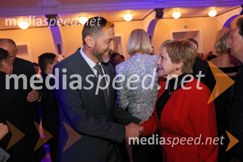  Klemen Boštjančič, minister za finance; mag. Vojka  RavbarFranjo Bobinac je prejemnik priznanja za življenjsko delo na področju managementa 2024