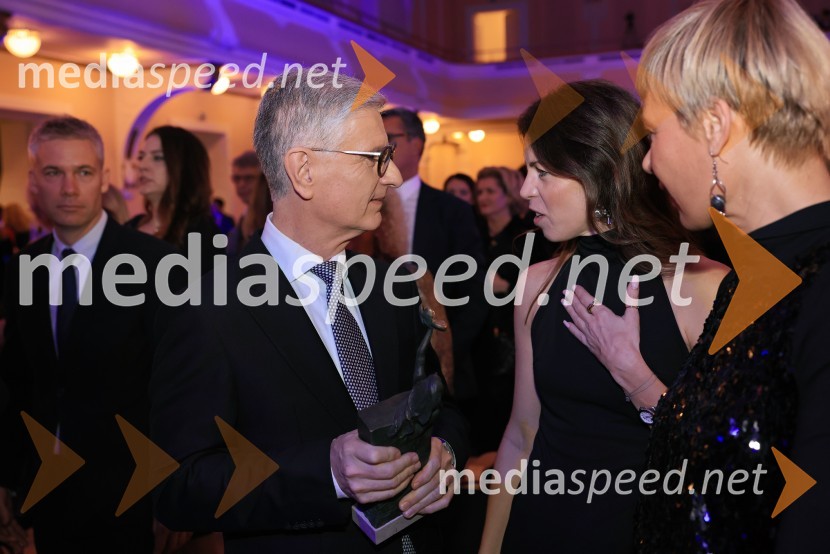  Franjo Bobinac, predsednik, Olimpijski komite SlovenijeFranjo Bobinac je prejemnik priznanja za življenjsko delo na področju managementa 2024