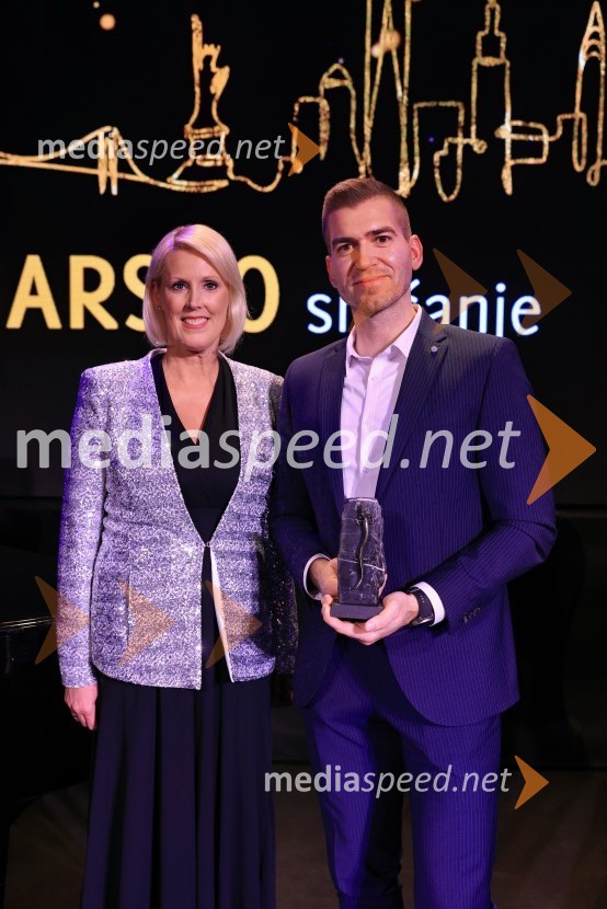  Petra Juvančič, izvršna direktorica, Združenje Manager;  Samo Kumar, generalni direktor podjetja Bankart ter mladi manager leta 2024Franjo Bobinac je prejemnik priznanja za življenjsko delo na področju managementa 2024