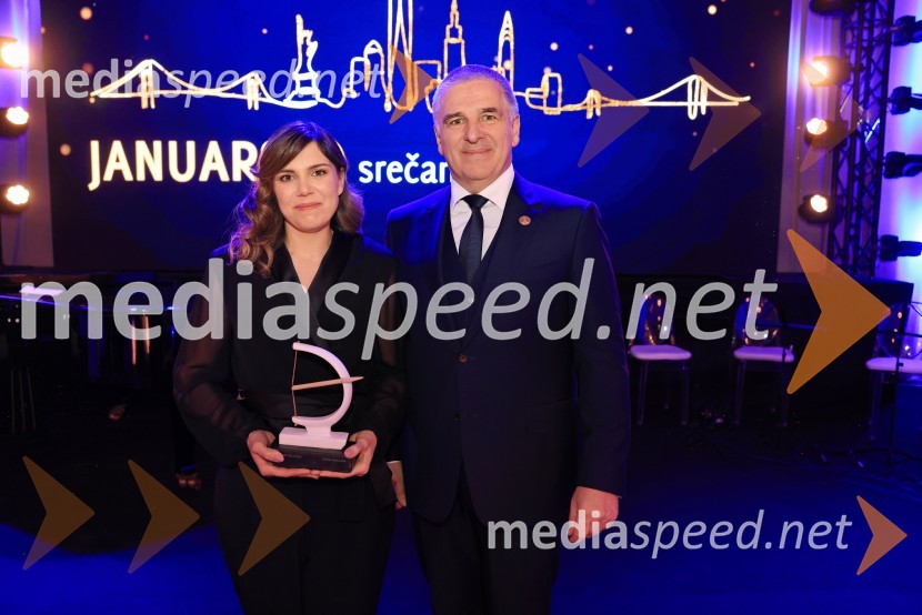  Maja Brelih Lotrič, direktorica, Lotrič Meroslovje;  Marko Lotrič, predsednik, Državni svetFranjo Bobinac je prejemnik priznanja za življenjsko delo na področju managementa 2024