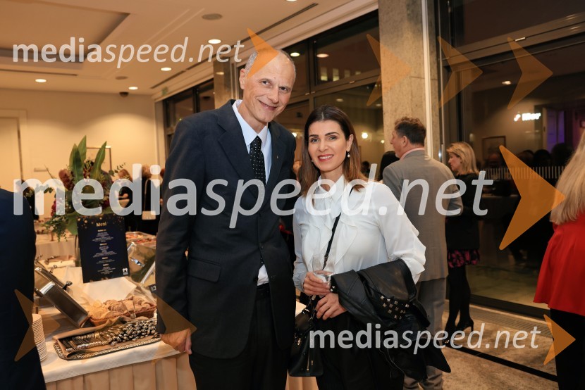 mag. Iztok Seljak, predsednik, Združenje Manager;  Nejka  Grabnar, direktorica kadrovske službe, HidriaFranjo Bobinac je prejemnik priznanja za življenjsko delo na področju managementa 2024