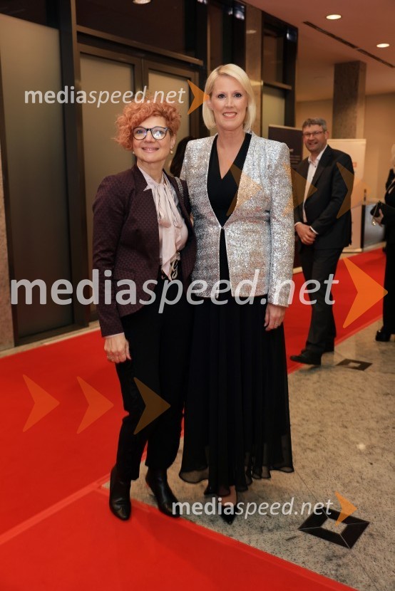 Marta Kelvišar, direktorica, Adria Dom;  Petra Juvančič, izvršna direktorica, Združenje ManagerFranjo Bobinac je prejemnik priznanja za življenjsko delo na področju managementa 2024