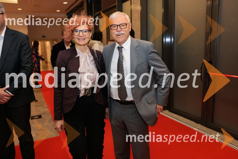  Marta Kelvišar, direktorica, Adria Dom;  Branko Franci Selak,  direktor, Marmor Hotavlje; prejemnik priznanja za življenjsko delo na področju menedžmenta 2023Franjo Bobinac je prejemnik priznanja za življenjsko delo na področju managementa 2024