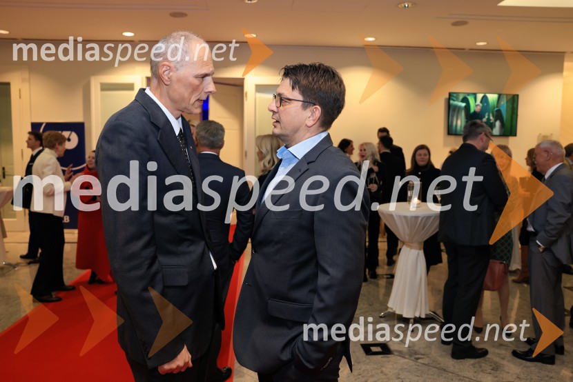 mag. Iztok Seljak, predsednik, Združenje Manager;  Marko Drobnič, predsednik uprave Talum d.d.Franjo Bobinac je prejemnik priznanja za življenjsko delo na področju managementa 2024